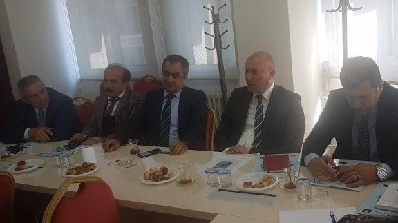 Vali Yardımcımız  Sayın Dr. Nevzat TAŞDAN başkanlığında İl Hayat Boyu Öğrenme Komisyonu toplantısı düzenlendi. 