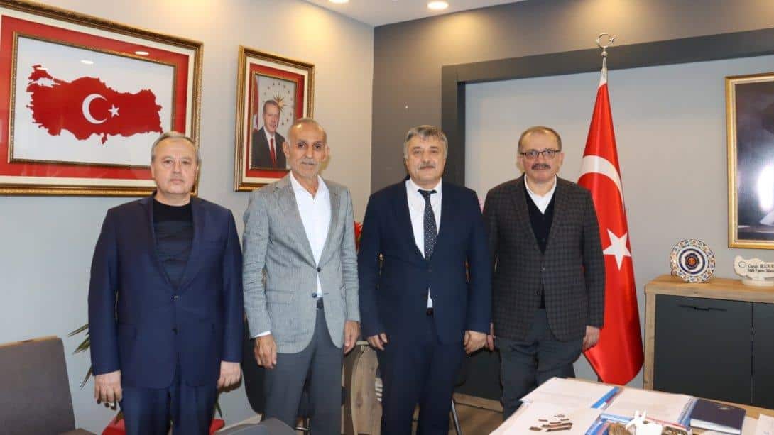 Zonguldak MÜSİAD Başkanı Abdulkadir AKTARI, Başkan Yardımcısı Mecit AYDIN ve Müdürü Turhan ŞALVARCIOĞLU; İl Millî Eğitim Müdürümüz Sayın Osman BOZKAN'a Nezaket Ziyaretinde Bulundular