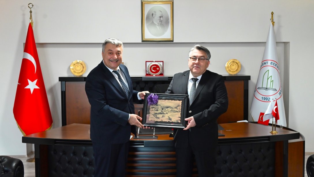 İl Millî Eğitim Müdürümüz Sayın Osman BOZKAN, Zonguldak Bülent Ecevit Üniversitesi Rektörü Prof. Dr. Sayın İsmail Hakkı ÖZÖLÇER'e İadeiziyarette Bulundu