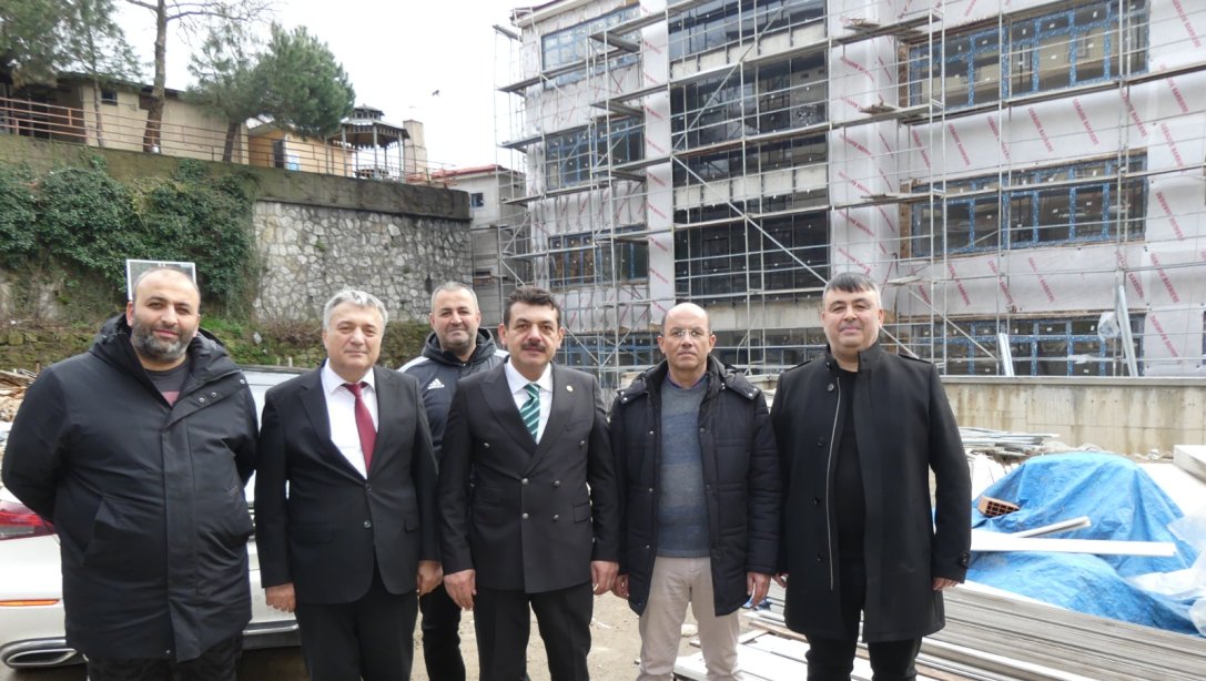 Milletvekilimiz Sayın Muammer Avcı ve İl Millî Eğitim Müdürümüz Sayın Osman Bozkan, Zonguldak Merkez Mithatpaşa İlkokulu İnşaat Alanını Ziyaret Ettiler