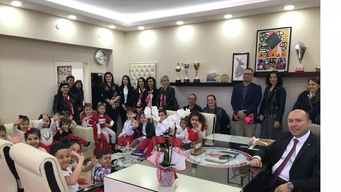 Milli Eğitim Müdürü Vekilimiz Murat KAPICI´nın 23 Nisan Ulusal Egemenlik ve Çocuk Bayramı Kutlama Mesajı