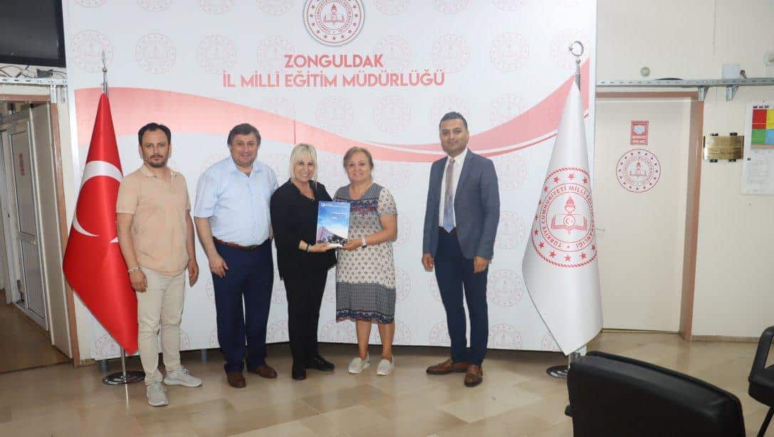 Zonguldak Yayla Mesleki ve Teknik Anadolu Lisesi Müdürü Nadire ÇEBİ ve Müdür Yardımcıları İl Millî Eğitim Müdürümüz Züleyha ALDOĞAN'ı ziyaret ettiler.