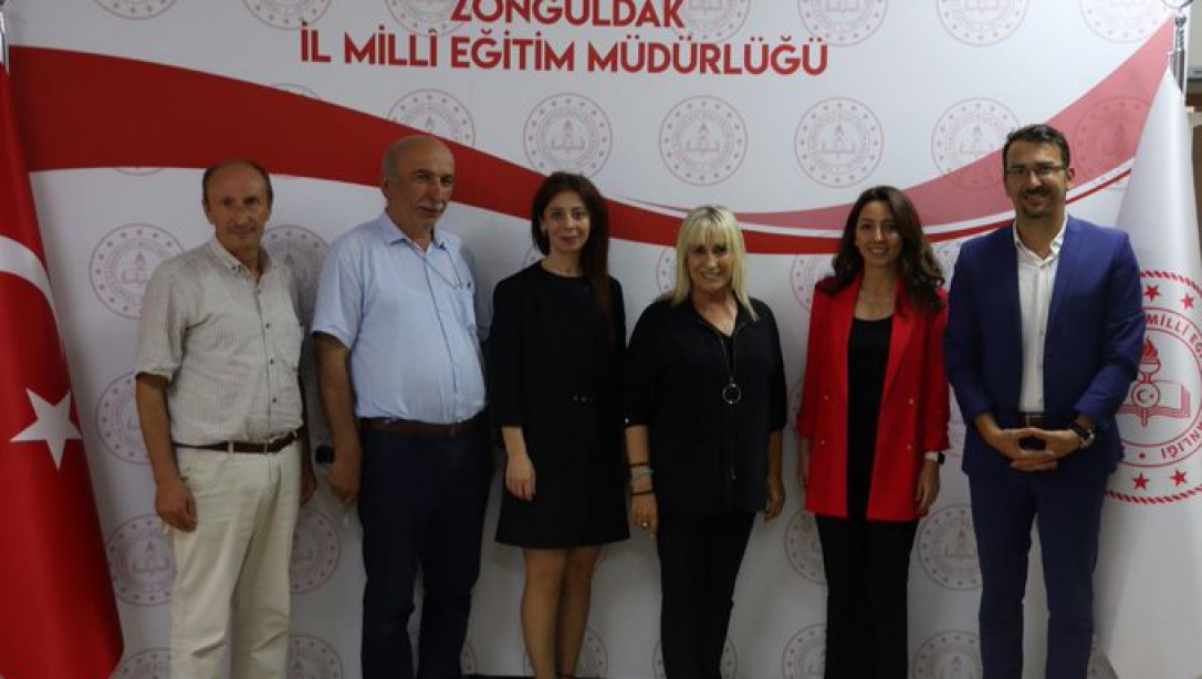 Zonguldak Bahçesehir Koleji Zonguldak Kampüsü Kurucu Temsilcisi Sayın Esin Yazıcı ve Yönetim Kurulu; İl Millî Eğitim Müdürümüz Züleyha ALDOĞAN'ı ziyaret ettiler.