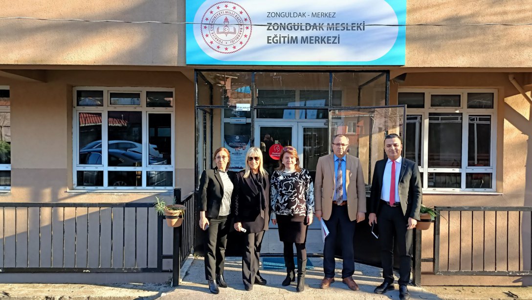 İl Millî Eğitim Müdürümüz Züleyha ALDOĞAN, Zonguldak Merkez Mesleki Eğitim Merkezini ziyaret ederek yapılan çalışmalar hakkında bilgi aldı.