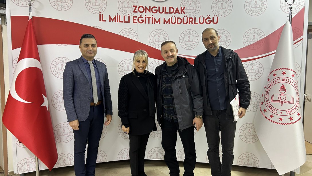 AK Parti İl Başkan Yardımcısı Halil YILMAZ İl Milli Eğitim Müdürümüz Züleyha ALDOĞAN'a nezaket ziyaretinde bulundular.