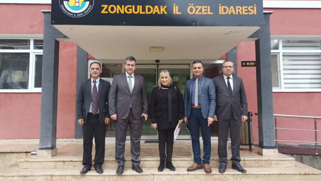 İl Müdürümüz Züleyha ALDOĞAN, İl Özel İdaresi Genel Sekreteri Ahmet Güral KARAYILMAZ'ı ziyaret ederek 2022 yılında tamamlanan ve 2023 yılında devam edecek olan eğitim yatırımlarını görüştü.