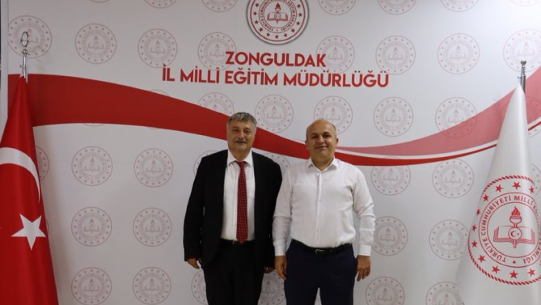 Zonguldak İl Sağlık Müdürü Sn. Ertuğrul GÜNER, İl Milli Eğitim Müdürümüz Sn.Osman BOZKAN' ı ziyaret ederek hayırlı olsun dileklerinde bulundu.