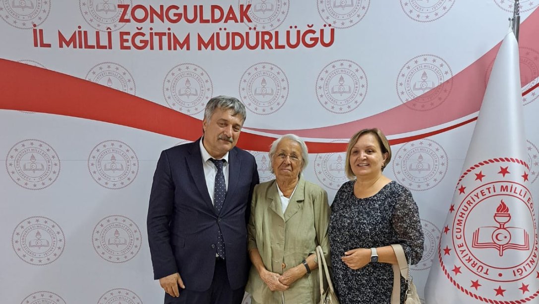 Zonguldak Yayla Mesleki ve Teknik Anadolu Lisesi Müdürü Nadire Çebi ve emekli müdürümüz Nazikar Yıldırım, İl Müdürümüz Sn. Osman Bozkan'a yeni görevine başlaması dolayısıyla hayırlı olsun ziyaretinde bulundular.  