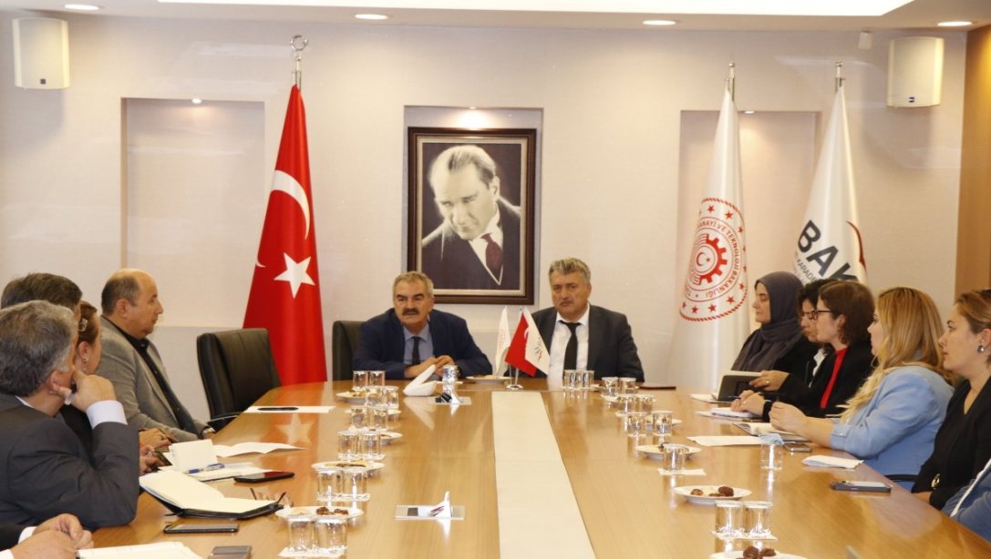 İl Millî Eğitim Müdürümüz Sn. Osman BOZKAN,BAKKA ve Zonguldak Kömür Jeoparkı yetkilileri ile önümüzdeki dönem gerçekleştirilmesi muhtemel iş birliklerine yönelik görüş ve öneriler paylaşıldı.