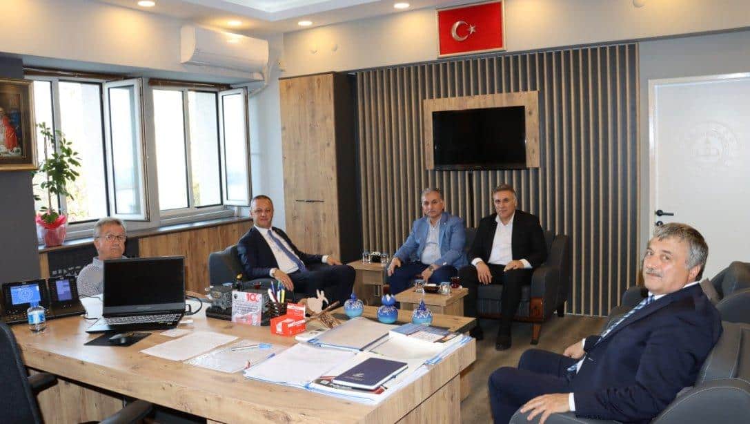 Zonguldak Belediye Başkanı Sayın Dr. Ömer Selim ALAN ve Beraberindeki Heyet; İl Millî Eğitim Müdürümüz Sayın Osman BOZKAN'a Nezaket Ziyaretinde Bulundular