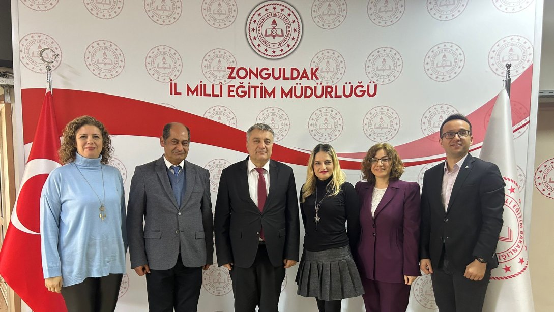 Zonguldak eTwinning İl Koordinatörü İngilizce Öğretmeni Mehtap Öz ve İlçe Mentörleri; İl Millî Eğitim Müdürümüz Sayın Osman Bozkan'ı Ziyaret Ettiler