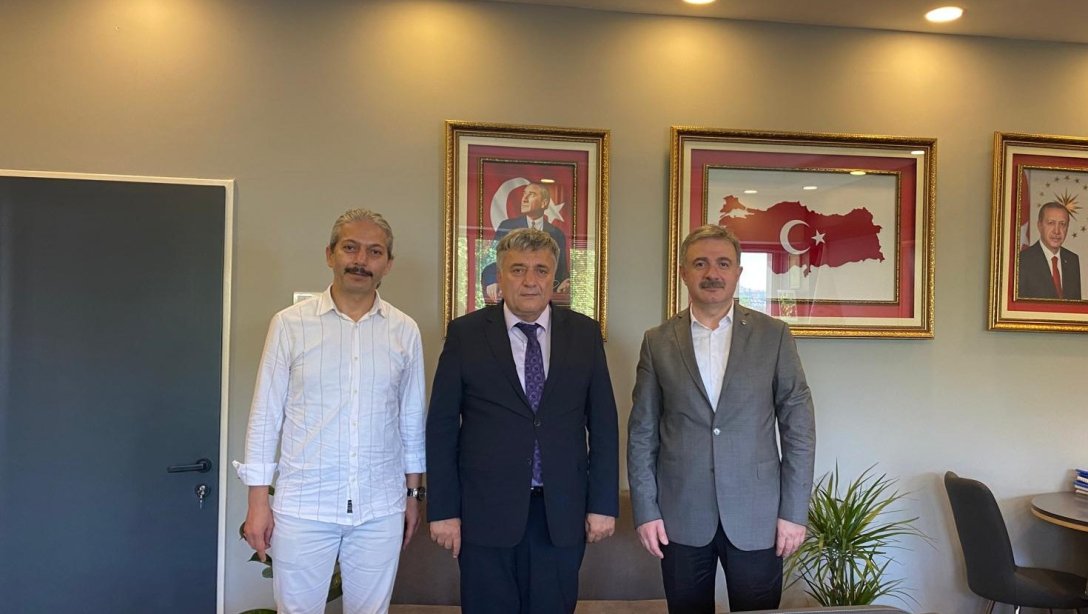 Milliyetçi Hareket Partisi Merkez İlçe Başkanı Çağatay İpekçi ve Başkan Yardımcısı Reşit Çelik, İl Millî Eğitim Müdürümüz Sayın Osman Bozkan'ı Ziyaret Ettiler