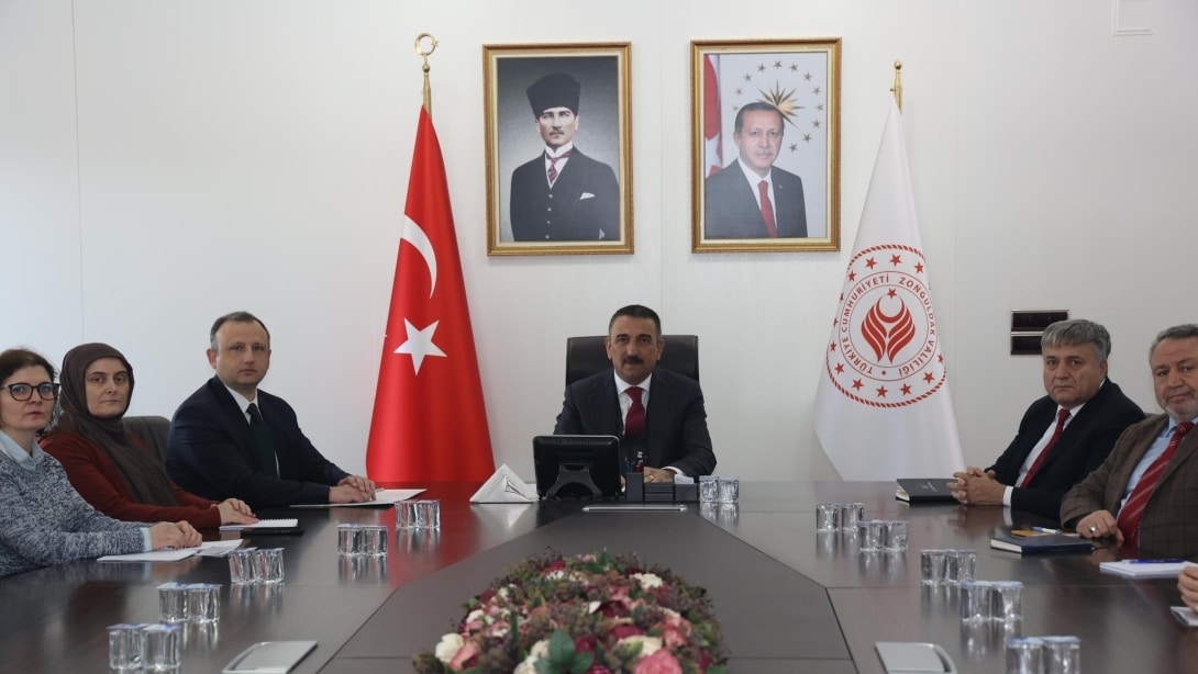 Zonguldak Olgunlaşma Enstitüsü tarafından yapılan çalışmalar, yürütülen, projeler, çalışılan temaların değerlendirildiği toplantı gerçekleştirildi