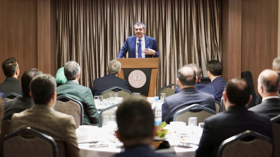 İl Millî Eğitim Müdürümüz Sayın Osman Bozkan, Millî Eğitim Bakanımız Sayın Yusuf Tekin'in 81 İlin Millî Eğitim Müdürleriyle Buluştuğu İftar Programına Katıldı